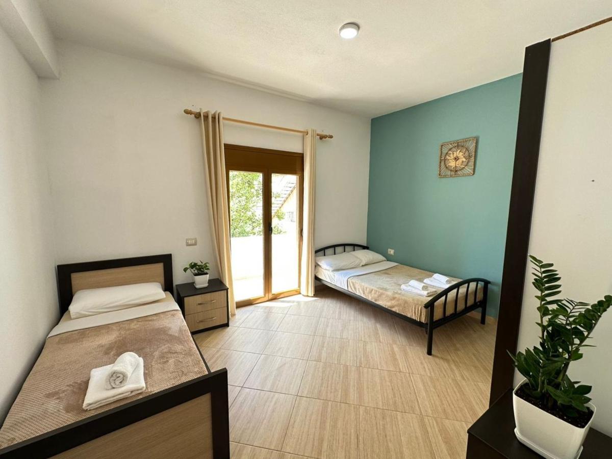 Vlora Villa With Private Parking Exterior foto